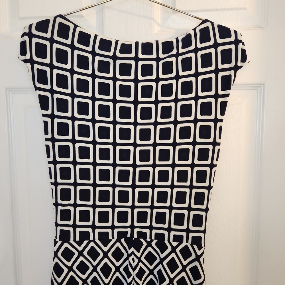 Lauren Ralph Lauren Shift Dress Sz: 8 Navy and White Geometric Dress - Picture 8 of 13